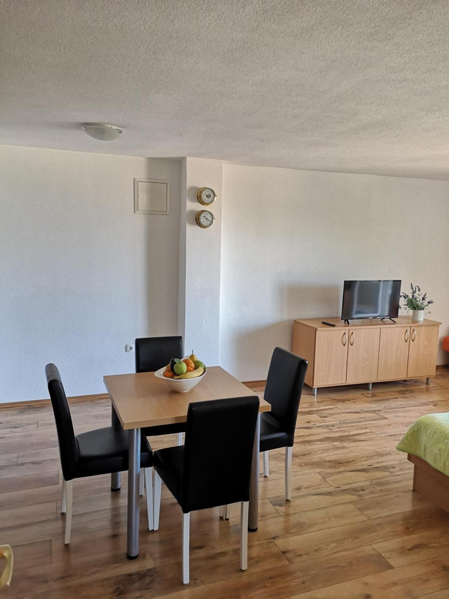 Apartmani Neva Μακάρσκα Εξωτερικό φωτογραφία